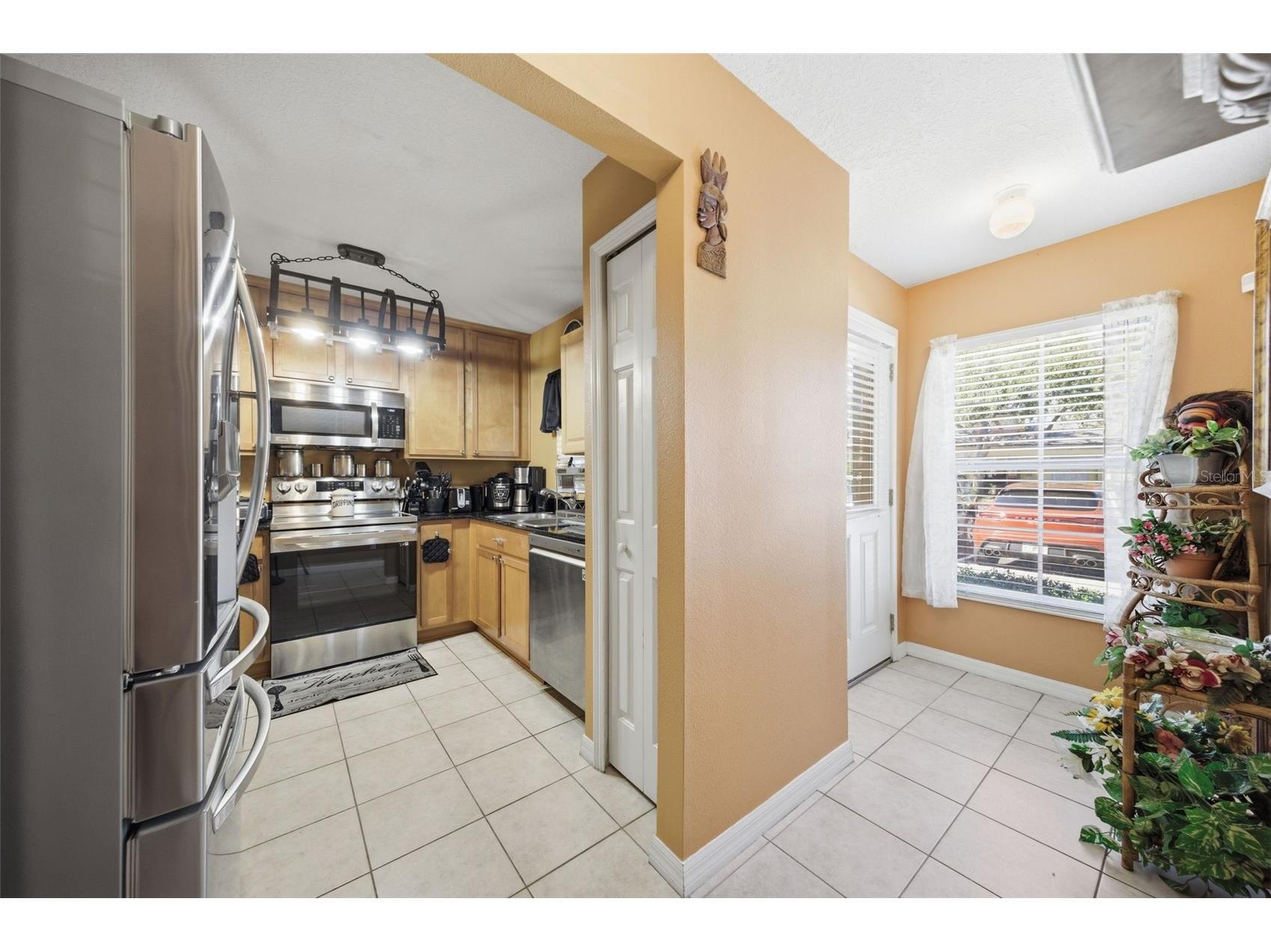 192 Coquina Bay Drive Saint Petersburg FL 33705 TB8485777 image6