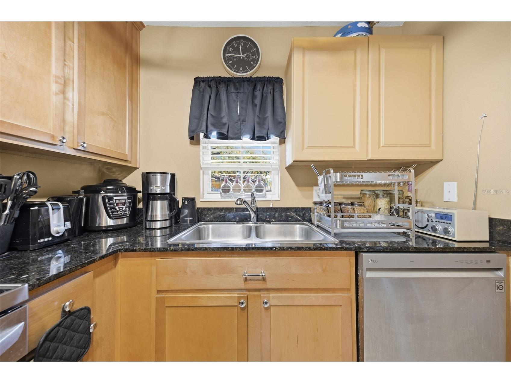 192 Coquina Bay Drive Saint Petersburg FL 33705 TB8485777 image9