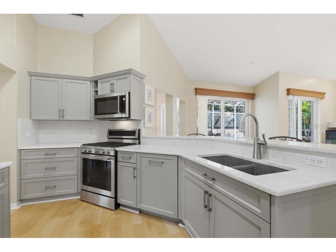 192 Sage Circle Crystal Beach FL 34681 TB8452474 image25