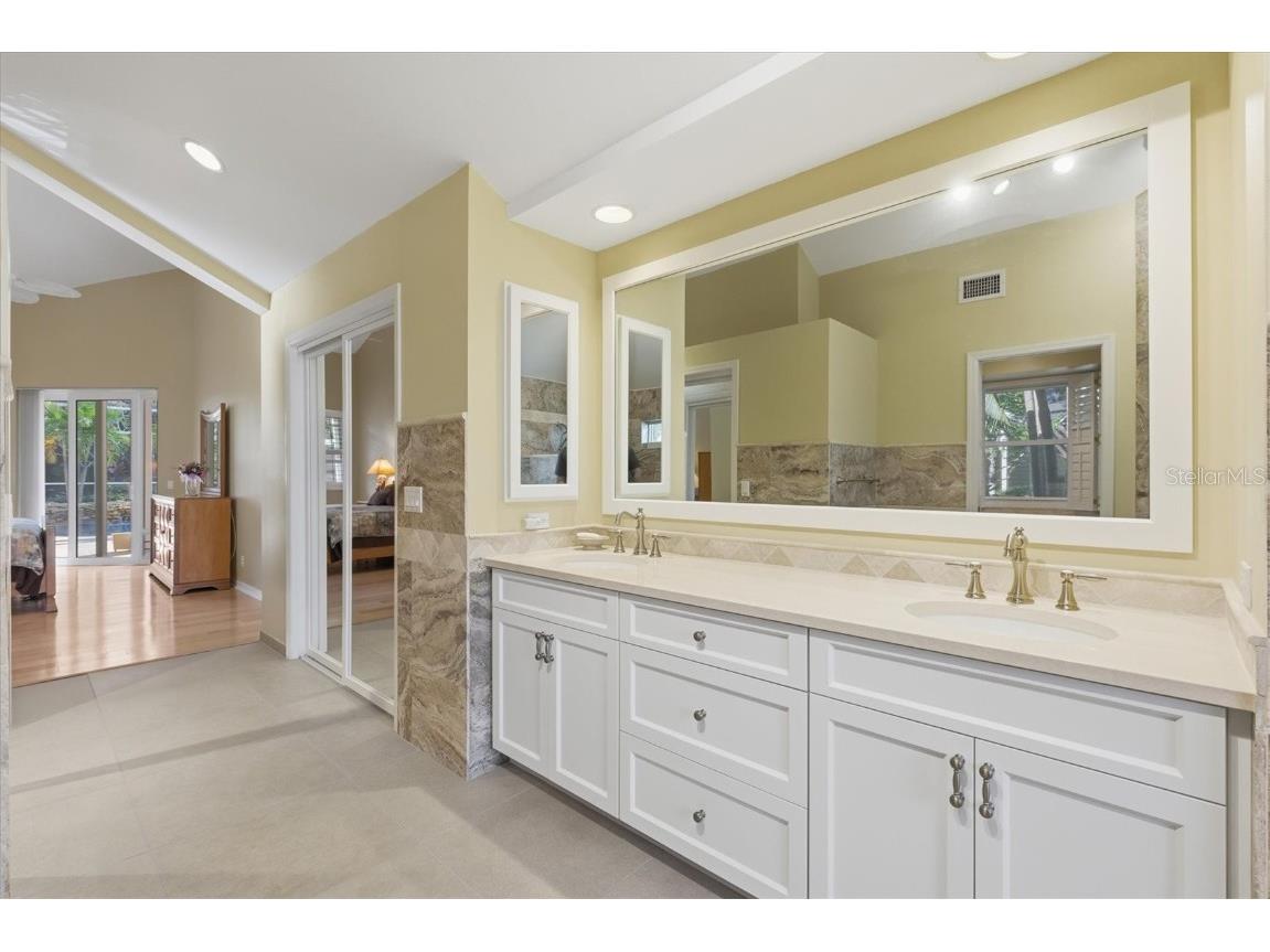 192 Sage Circle Crystal Beach FL 34681 TB8452474 image44