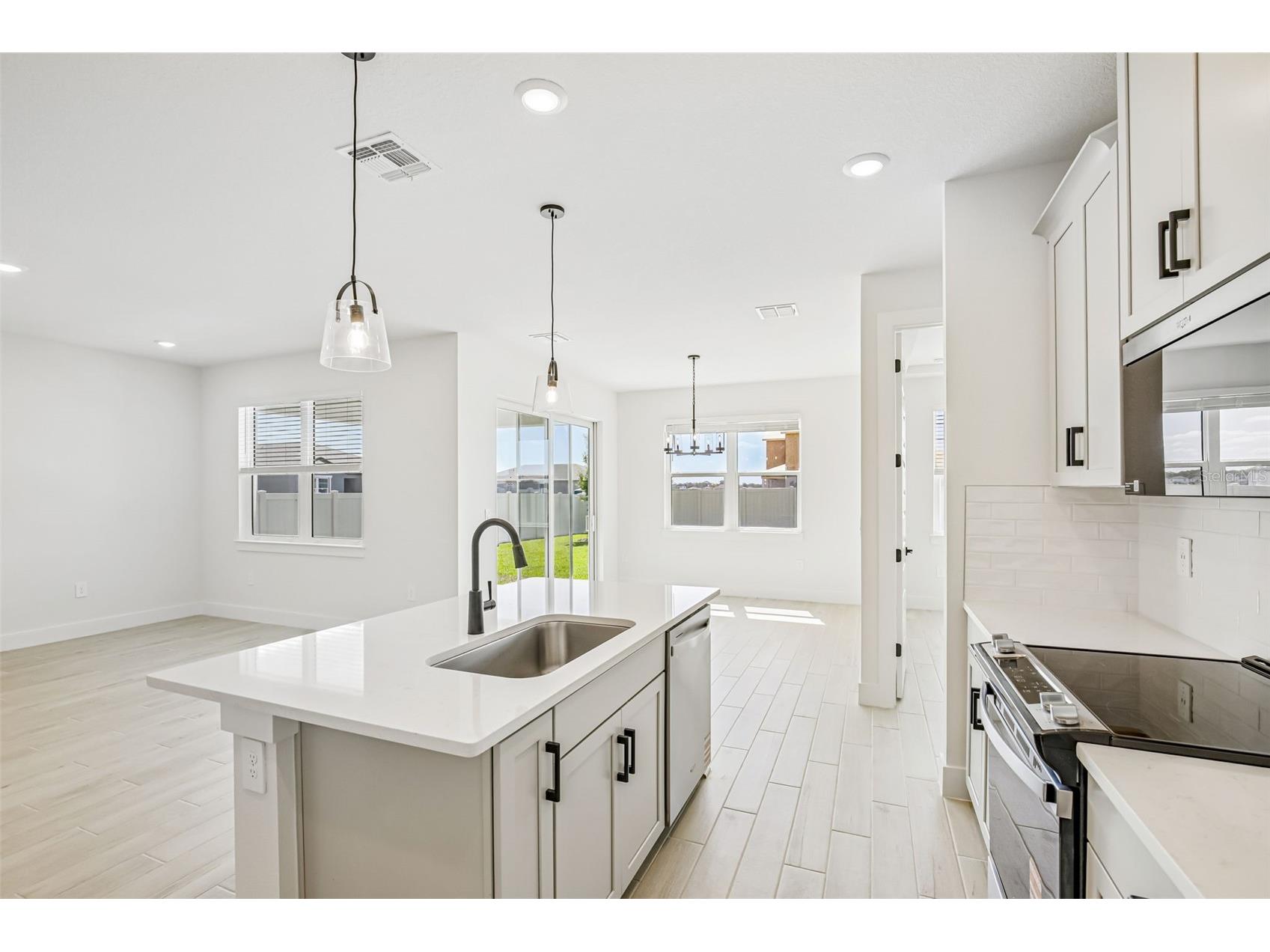 192 Shady Edge Loop Nokomis FL 34275 TB8497876 image11