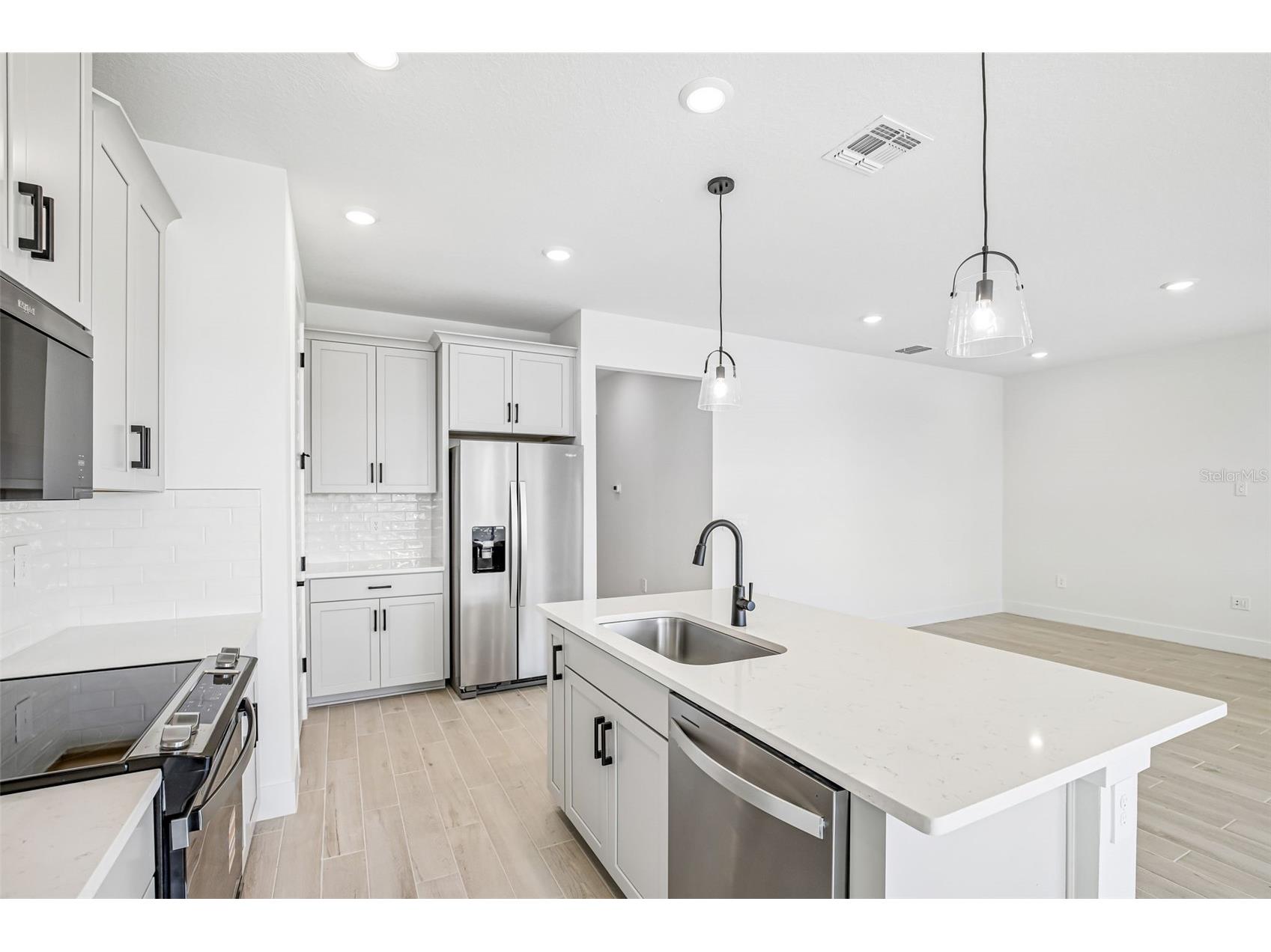 192 Shady Edge Loop Nokomis FL 34275 TB8497876 image12