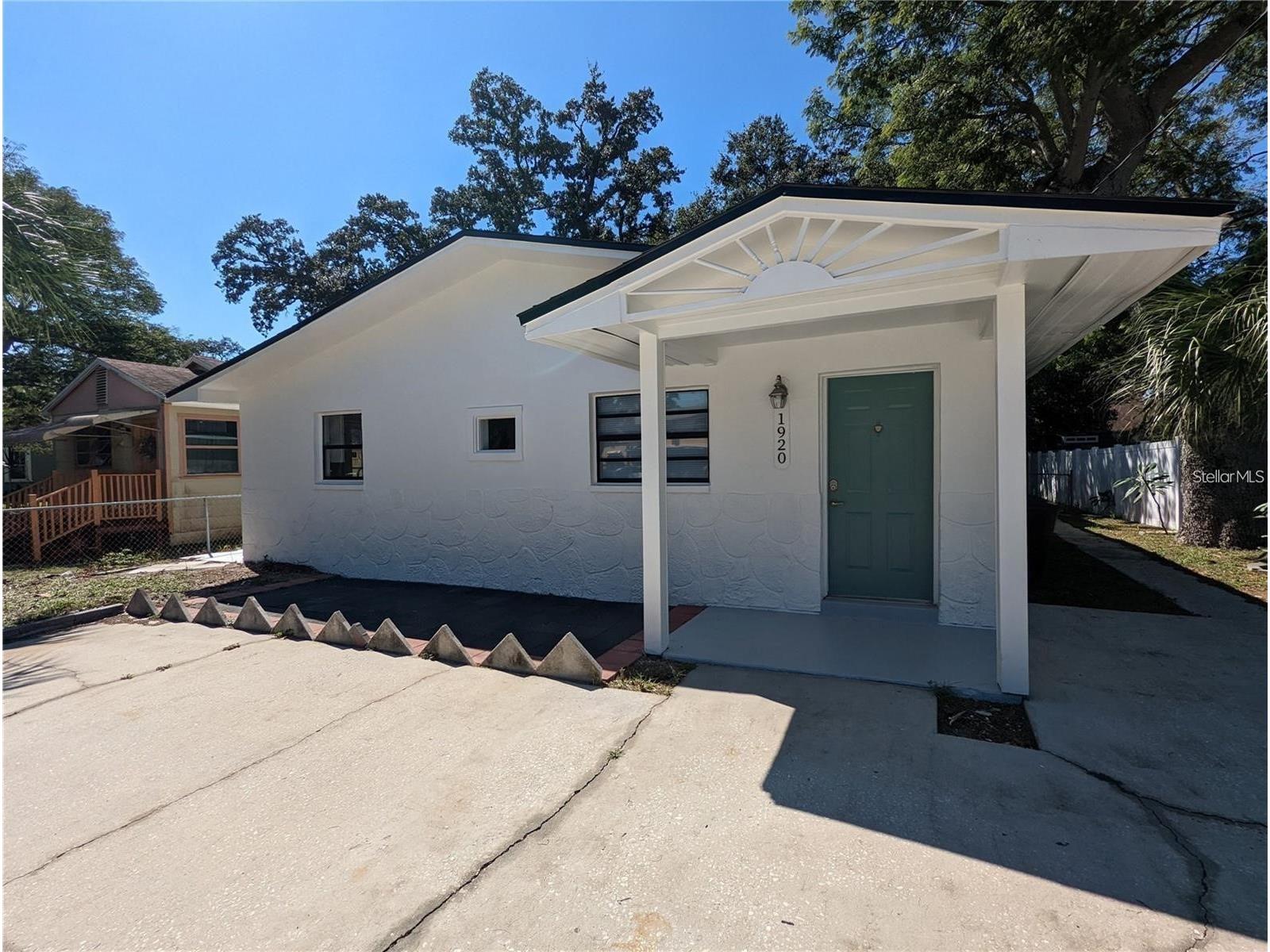 1920/1922 Springtime Avenue Clearwater FL 33755 TB8512833 image1
