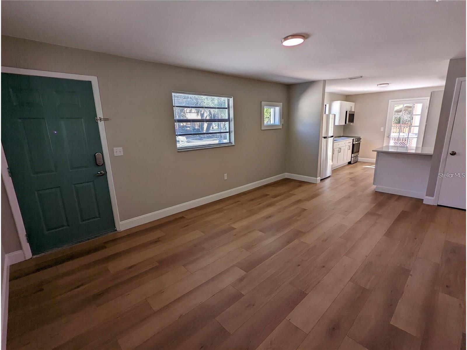 1920/1922 Springtime Avenue Clearwater FL 33755 TB8512833 image3