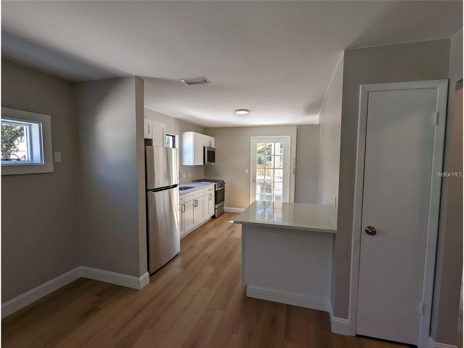 1920/1922 Springtime Avenue Clearwater FL 33755 TB8512833 image6