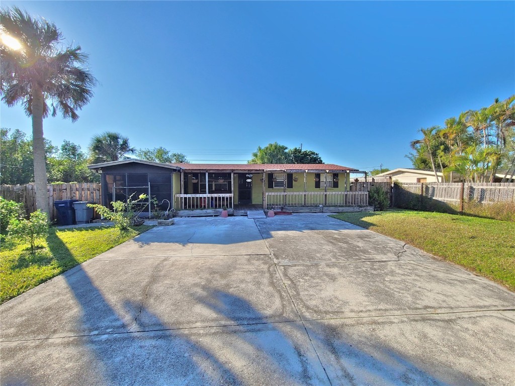 1920 45th Street Court E Bradenton FL 34208 A4556825 image1