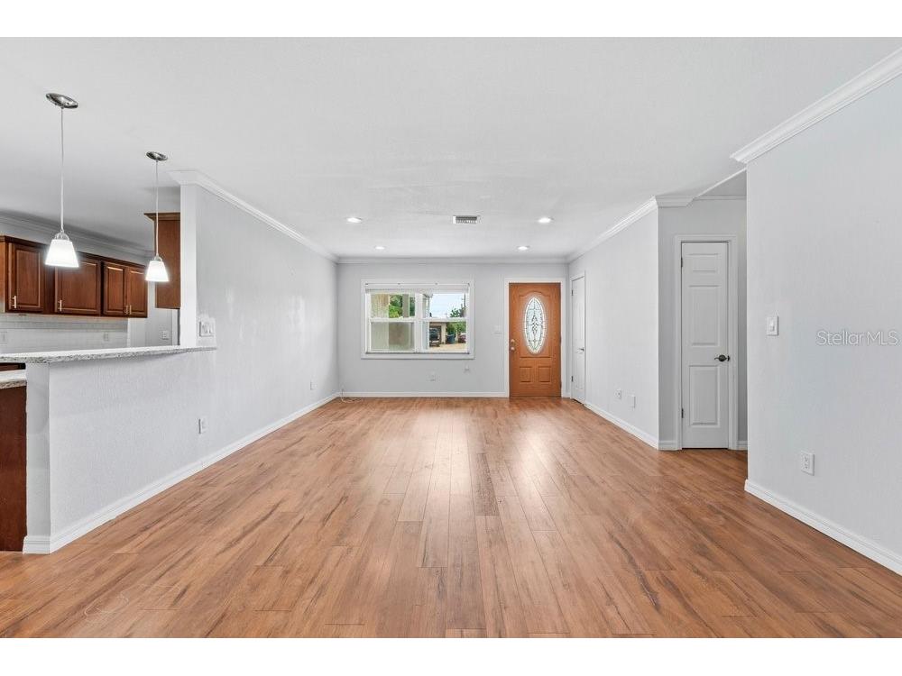 1920 64th Avenue N Saint Petersburg FL 33702 TB8522741 image10