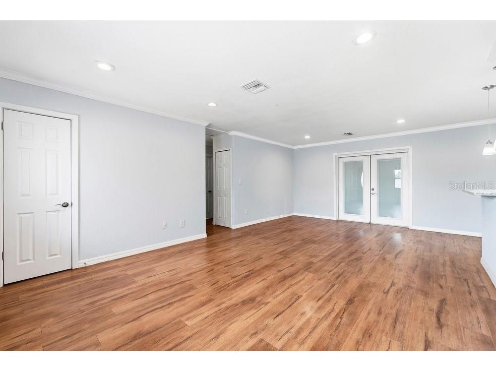 1920 64th Avenue N Saint Petersburg FL 33702 TB8522741 image11