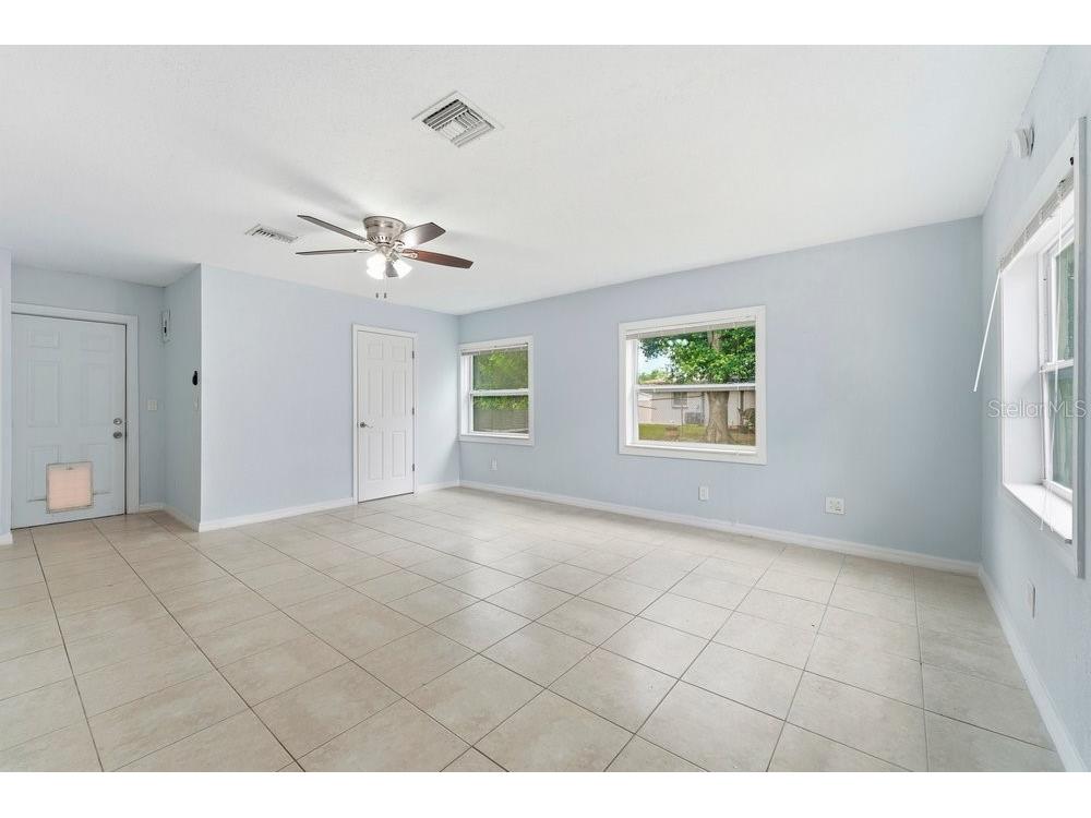 1920 64th Avenue N Saint Petersburg FL 33702 TB8522741 image14
