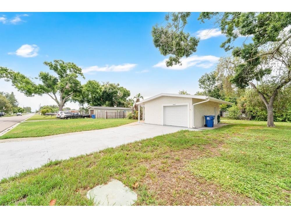 1920 64th Avenue N Saint Petersburg FL 33702 TB8522741 image24