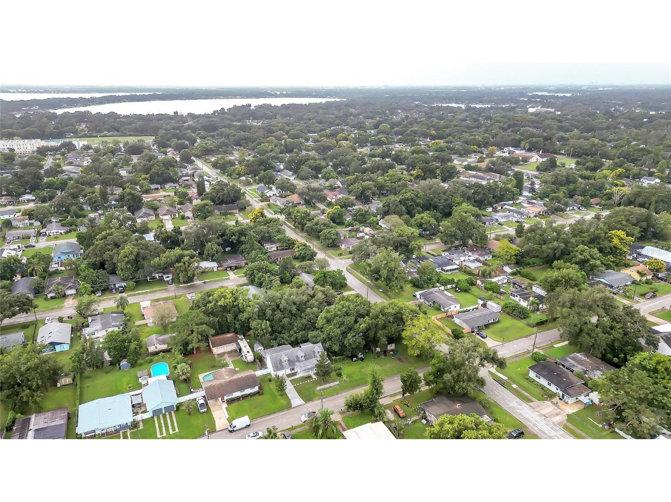 1920 Baxter Avenue Orlando FL 32806 O6349178 image40