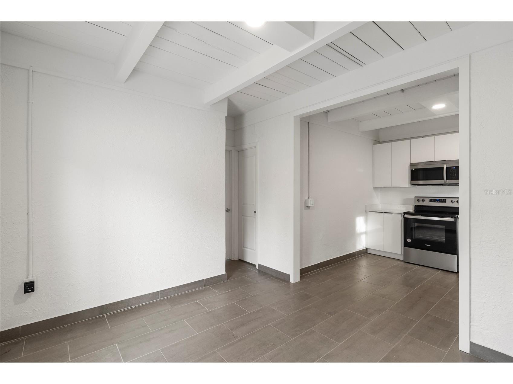 1920 Cloverlawn Avenue Orlando FL 32806 O6412078 image3