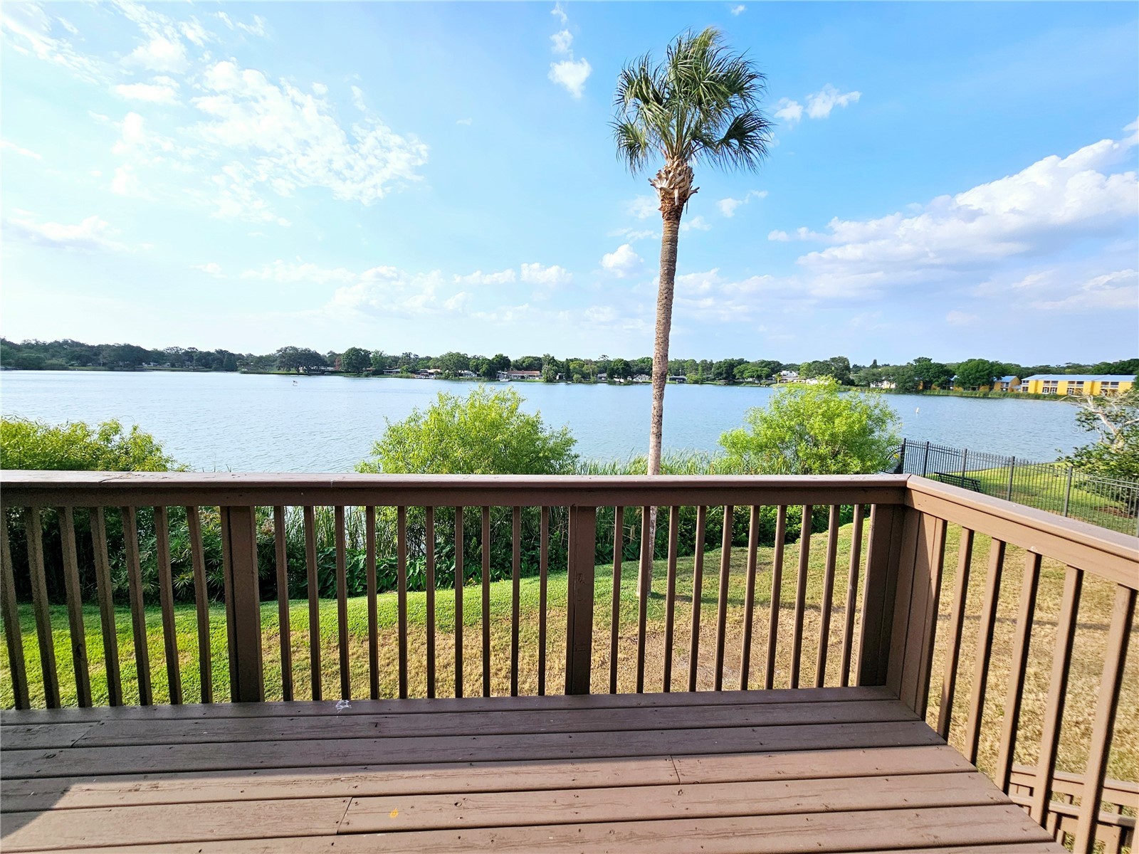 1920 E Edgewood Drive #I12 Lakeland FL 33803 - LAKE BENTLEY L4959916 image1