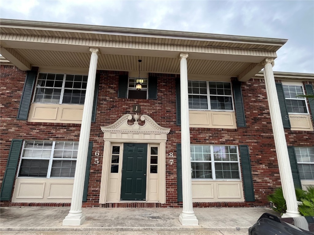 1920 E Edgewood Drive #J7 Lakeland FL 33803 - LAKE BENTLEY L4939622 image1