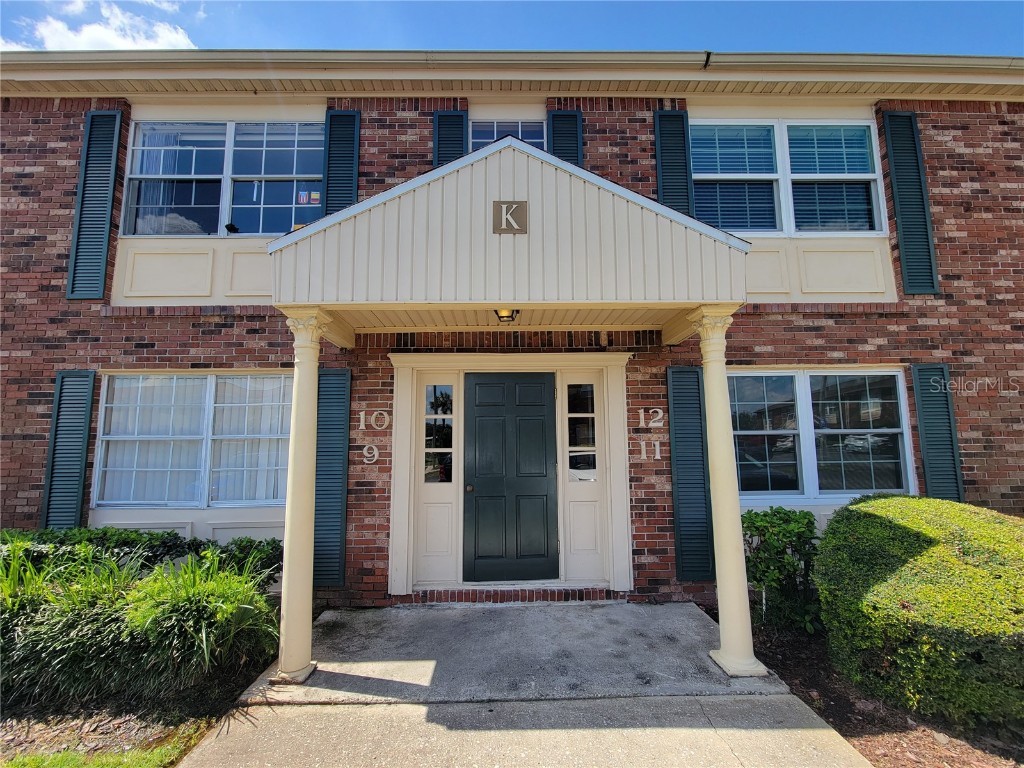 1920 E Edgewood Drive #K9 Lakeland FL 33803 - LAKE BENTLEY L4937492 image1