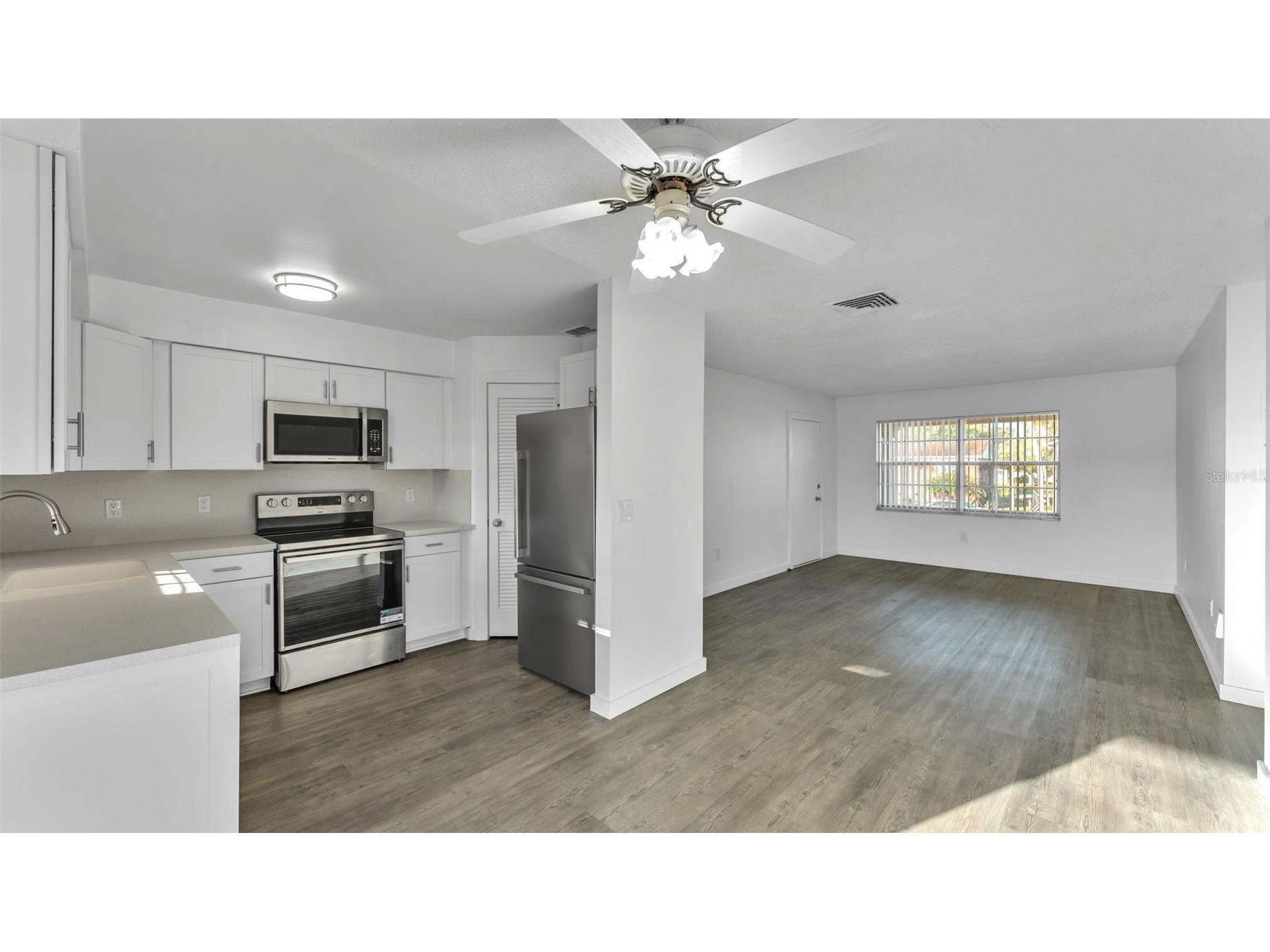 1920 E Edgewood Drive #M2 Lakeland FL 33803 - LAKE BENTLEY L4959530 image24