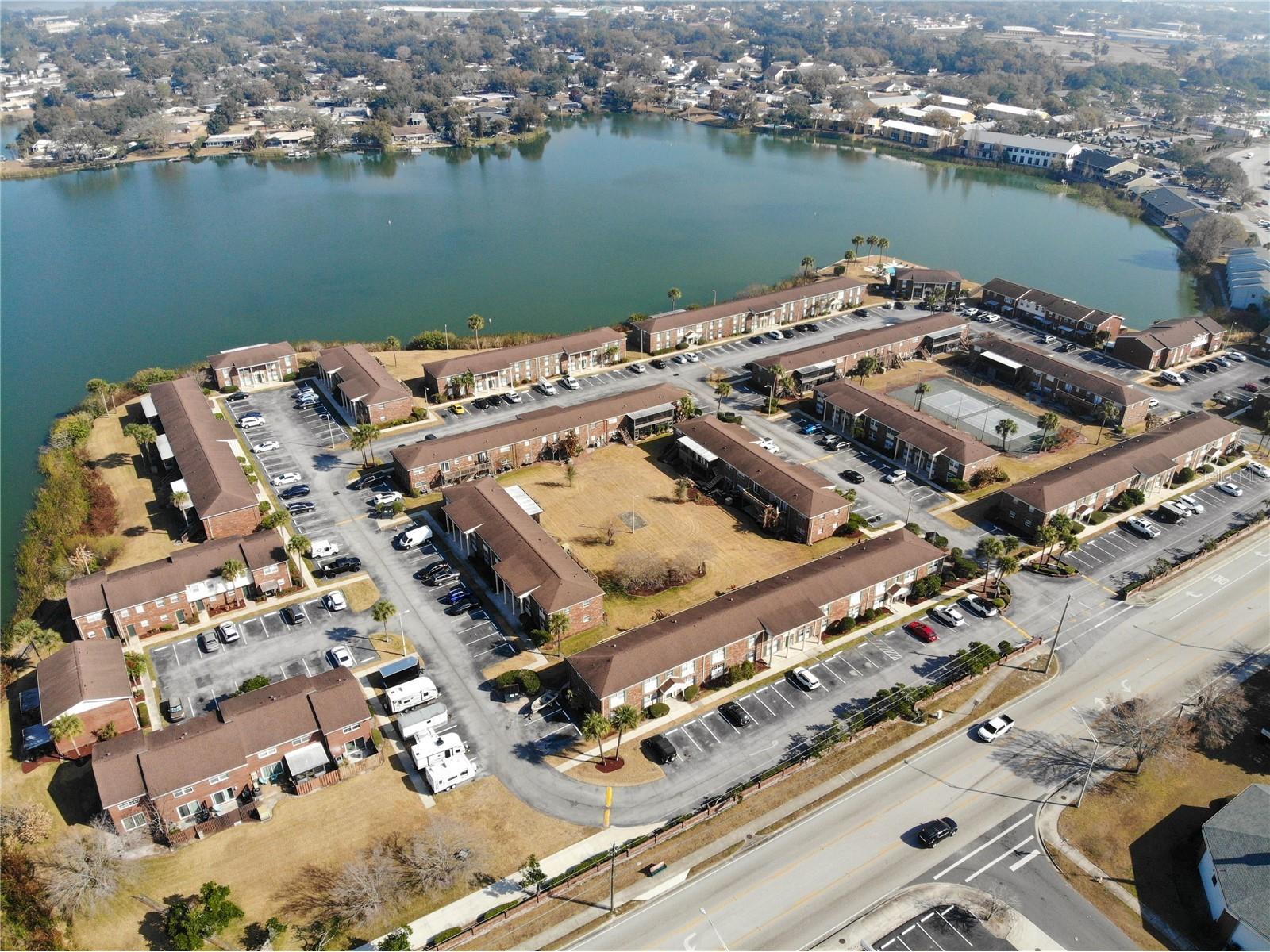1920 E Edgewood Drive #P2 Lakeland FL 33803 - LAKE BENTLEY L4958809 image43