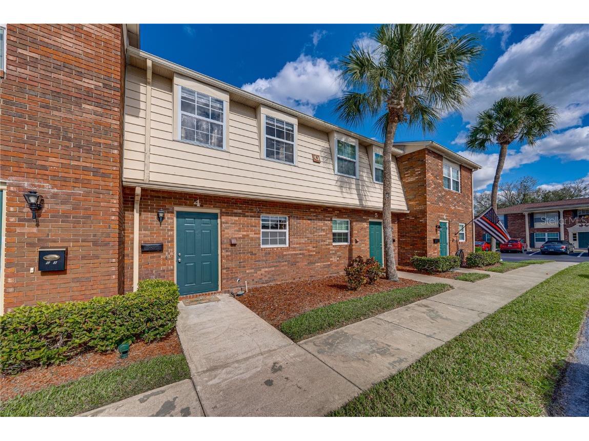 1920 E Edgewood Drive Q4, Lakeland, FL, 33803 MLS L4927450 Edina