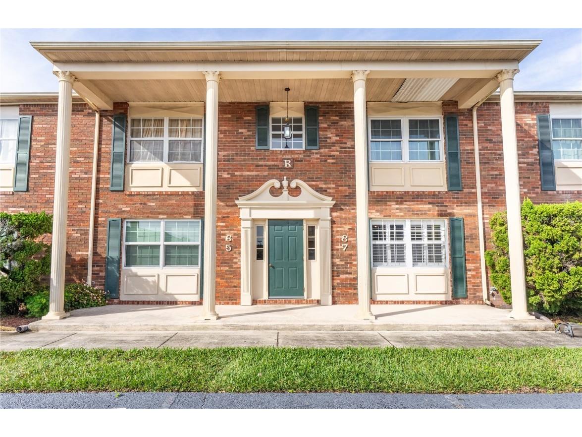 1920 E Edgewood Drive #R7 Lakeland FL 33803 - LAKE BENTLEY O6171929 image1