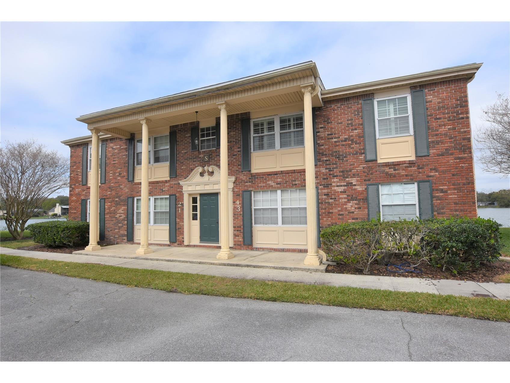 1920 E Edgewood Drive #S4 Lakeland FL 33803 - LAKE BENTLEY L4961692 image1