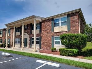 1920 E Edgewood Drive #T6 Lakeland FL 33803 - LAKE BENTLEY P4928787 image1