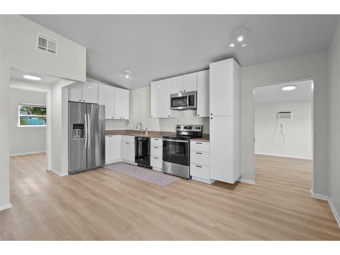 1920 Elk Avenue Sarasota FL 34235 A4672991 image4