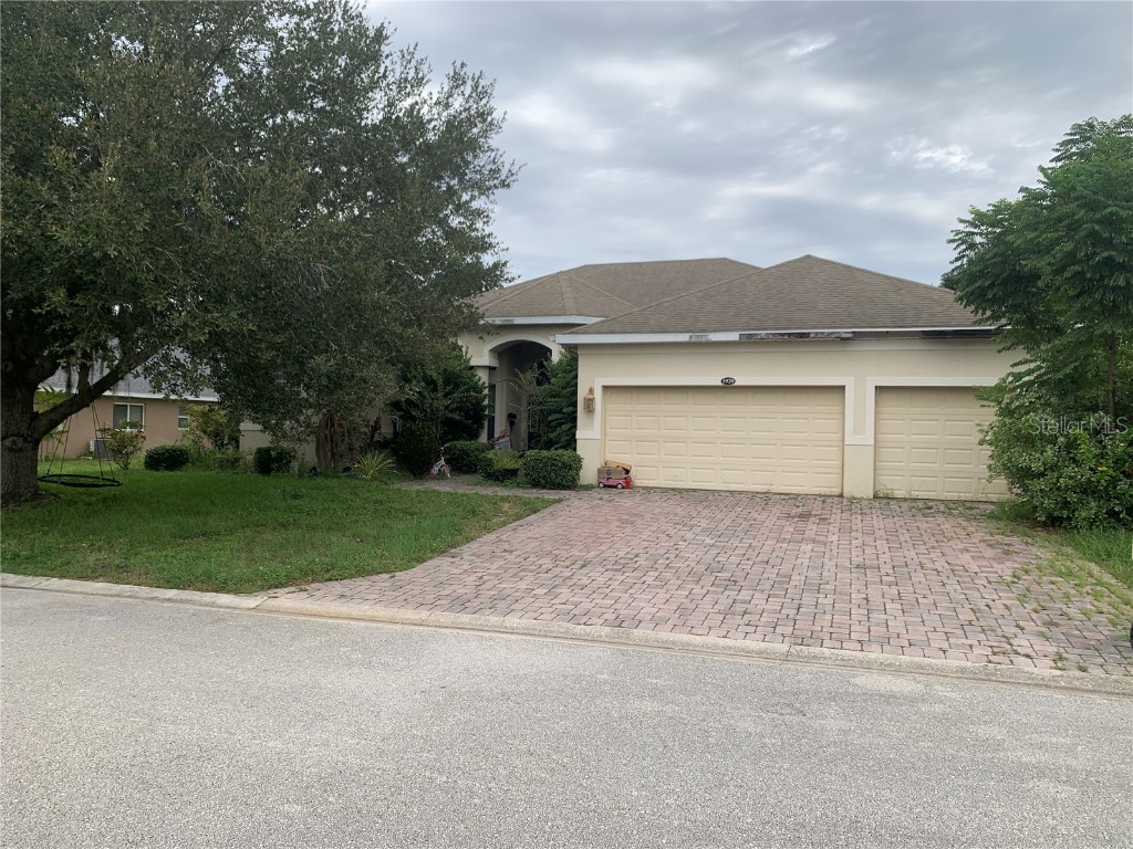 1920 Eloise Cove Drive Winter Haven FL 33884 TB8392665 image2