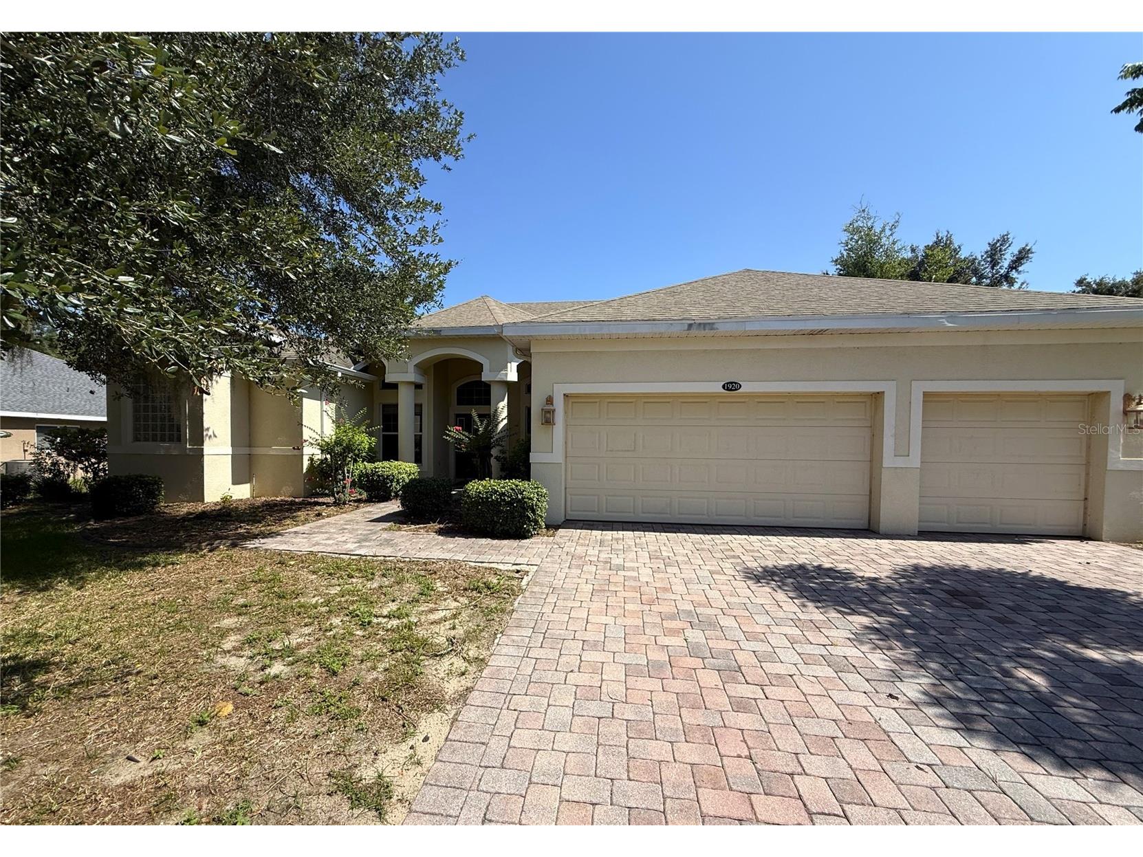 1920 Eloise Cove Drive Winter Haven FL 33884 TB8529430 image1