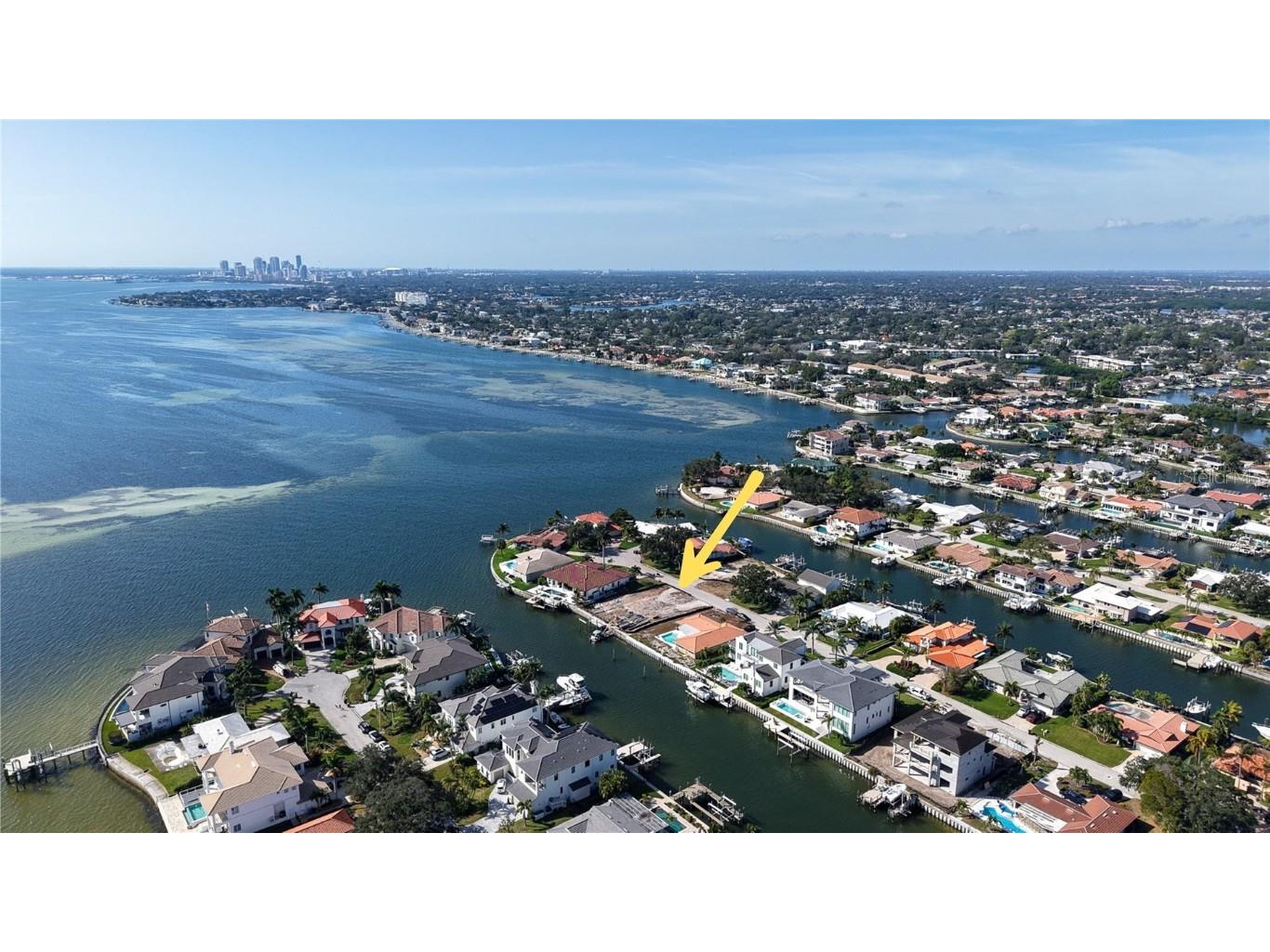 1920 Hawaii Avenue NE Saint Petersburg FL 33703 - TAMPA BAY TB8454593 image1