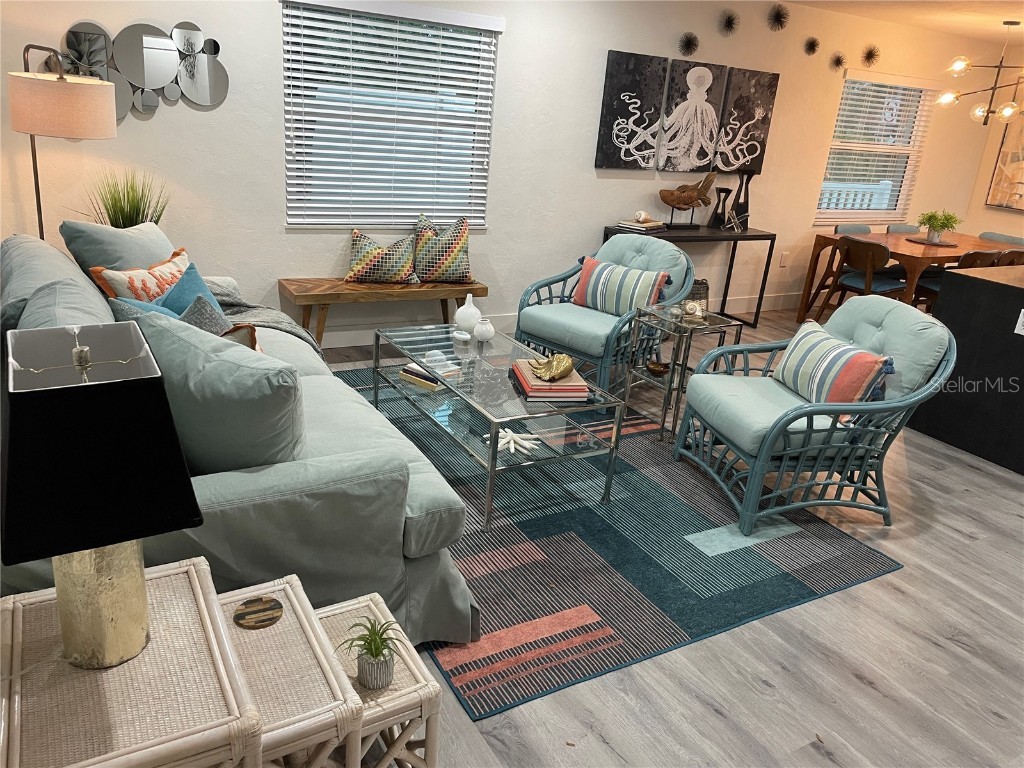 1920 Morrill Street #PINEAPPLE Sarasota FL 34236 A4673833 image2