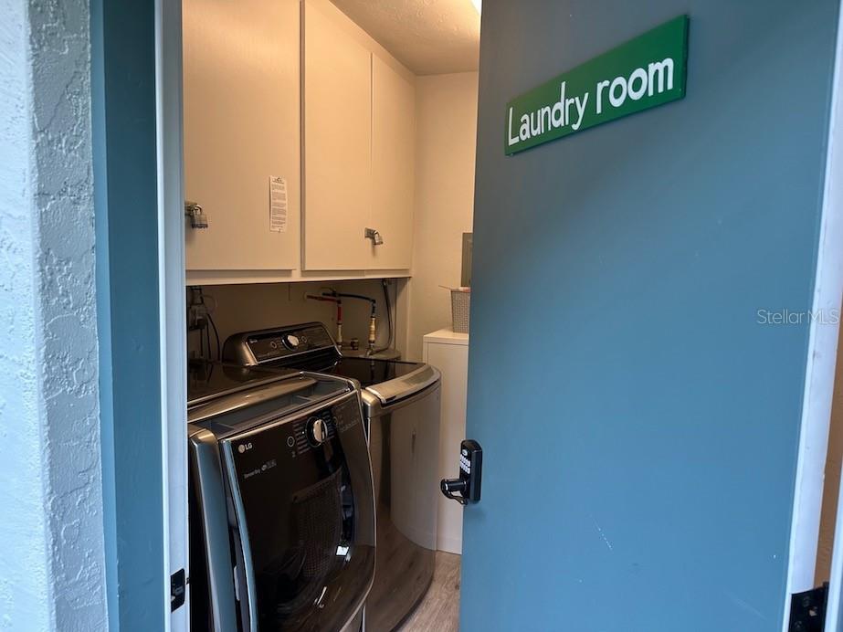 1920 Morrill Street #PINEAPPLE Sarasota FL 34236 A4673833 image37