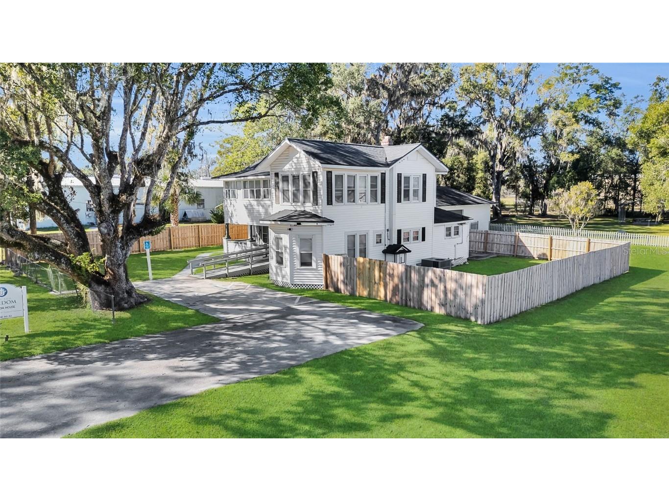 1920 NE 8th Road Ocala FL 34470 OM712964 image1