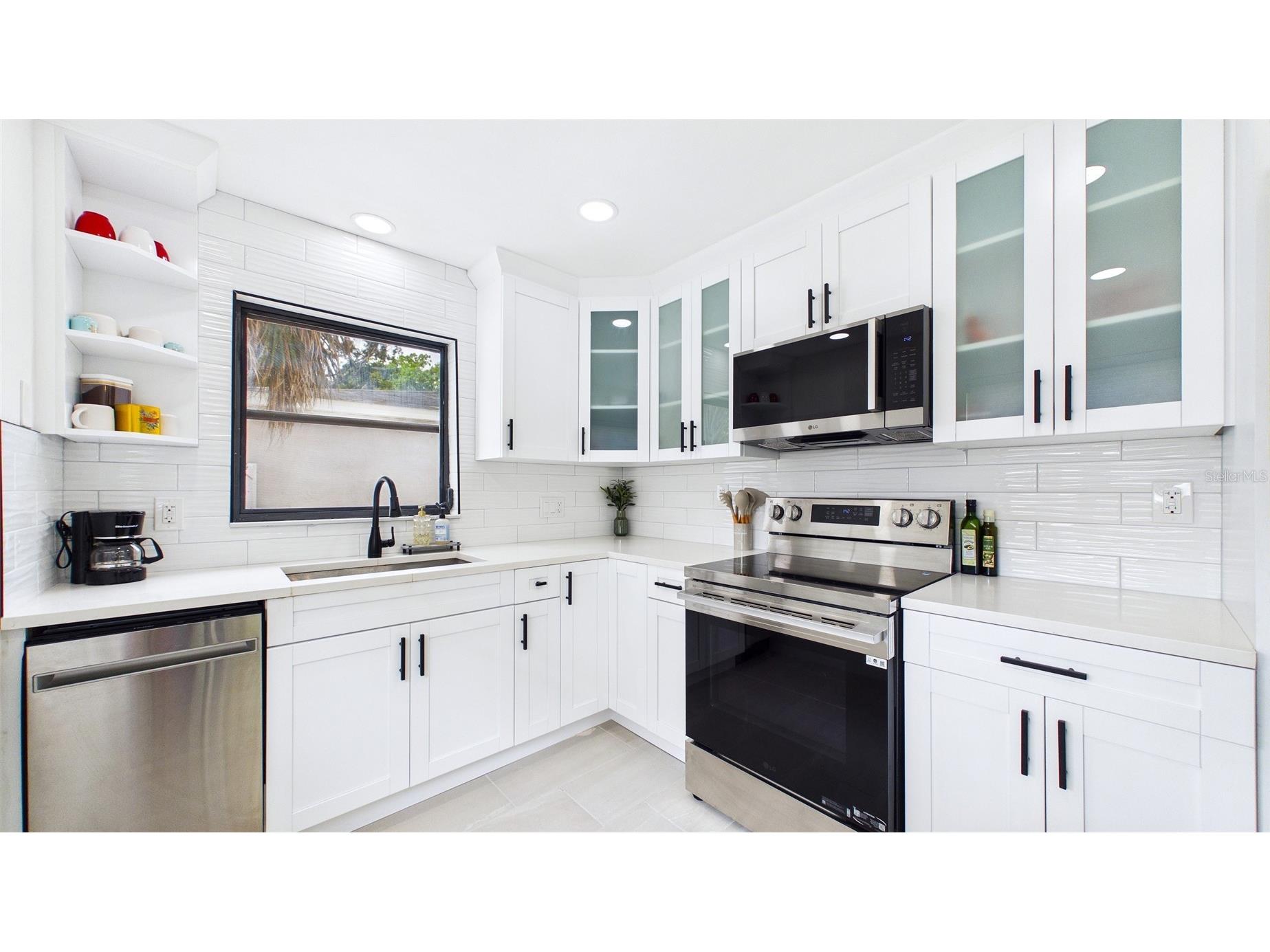 1920 New Hampshire Avenue NE Saint Petersburg FL 33703 TB8491638 image13