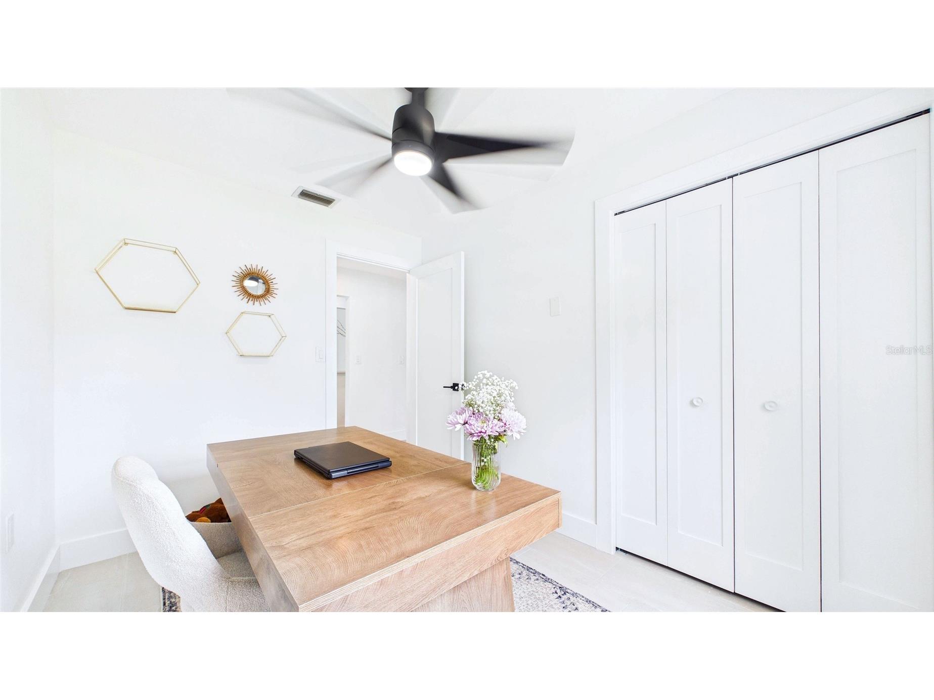 1920 New Hampshire Avenue NE Saint Petersburg FL 33703 TB8491638 image16