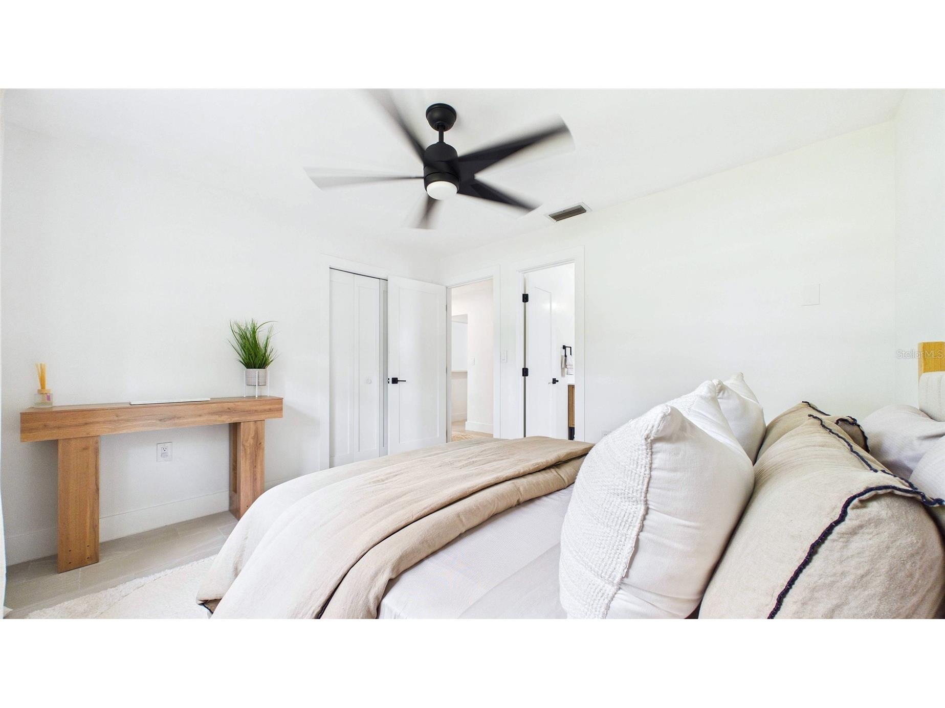 1920 New Hampshire Avenue NE Saint Petersburg FL 33703 TB8491638 image19