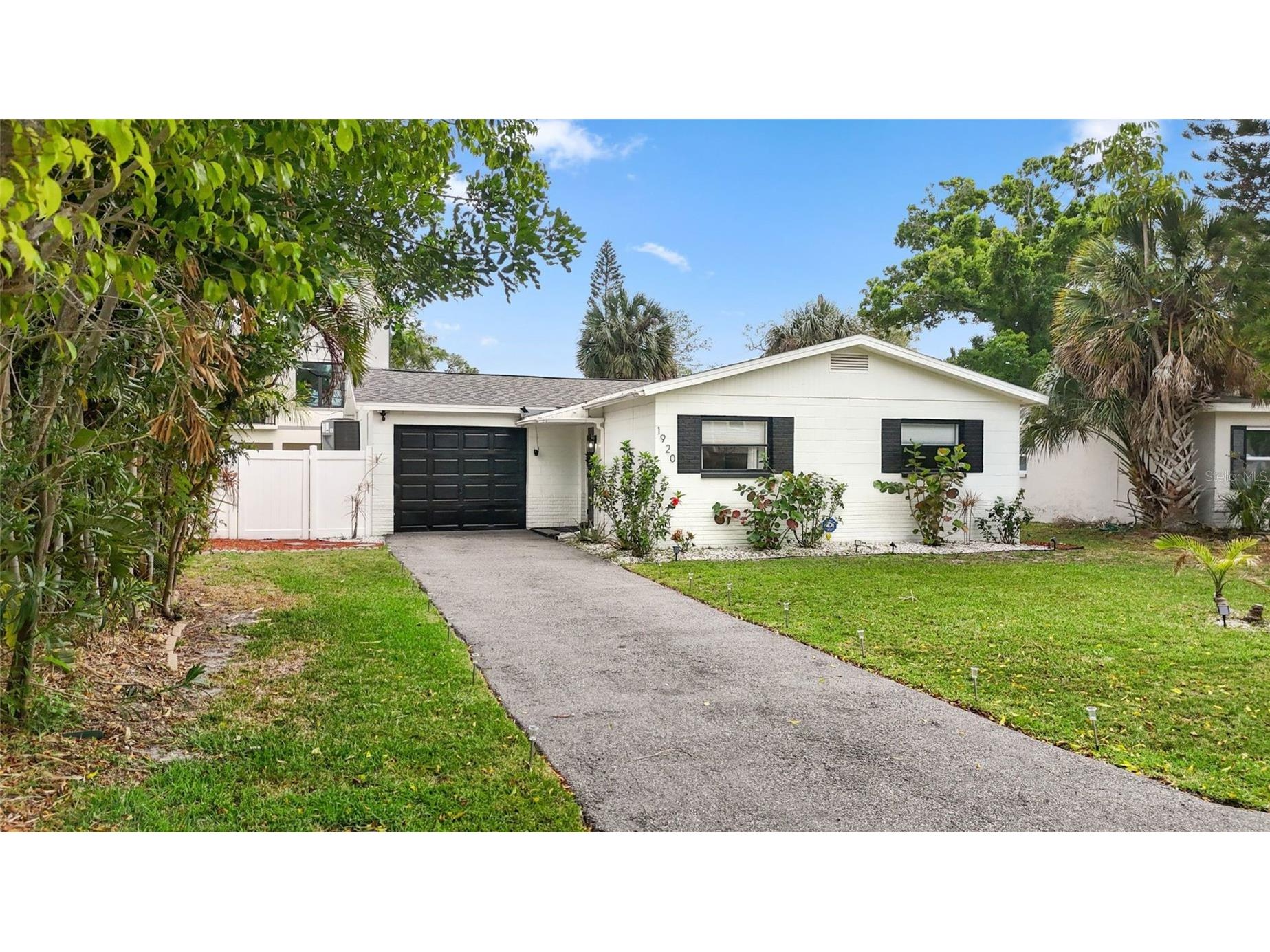 1920 New Hampshire Avenue NE Saint Petersburg FL 33703 TB8491638 image3
