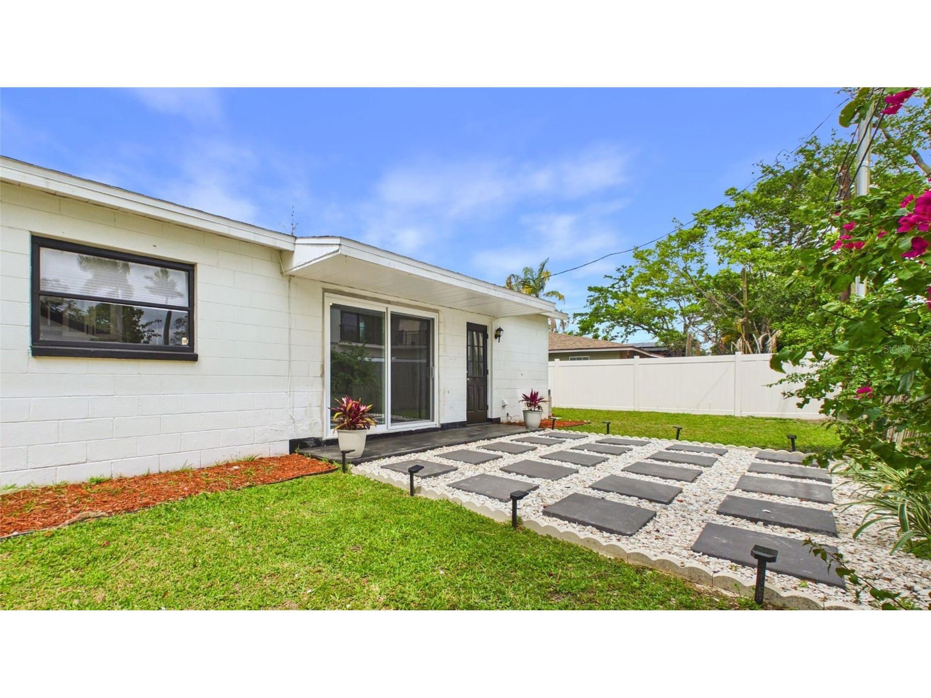 1920 New Hampshire Avenue NE Saint Petersburg FL 33703 TB8491638 image31