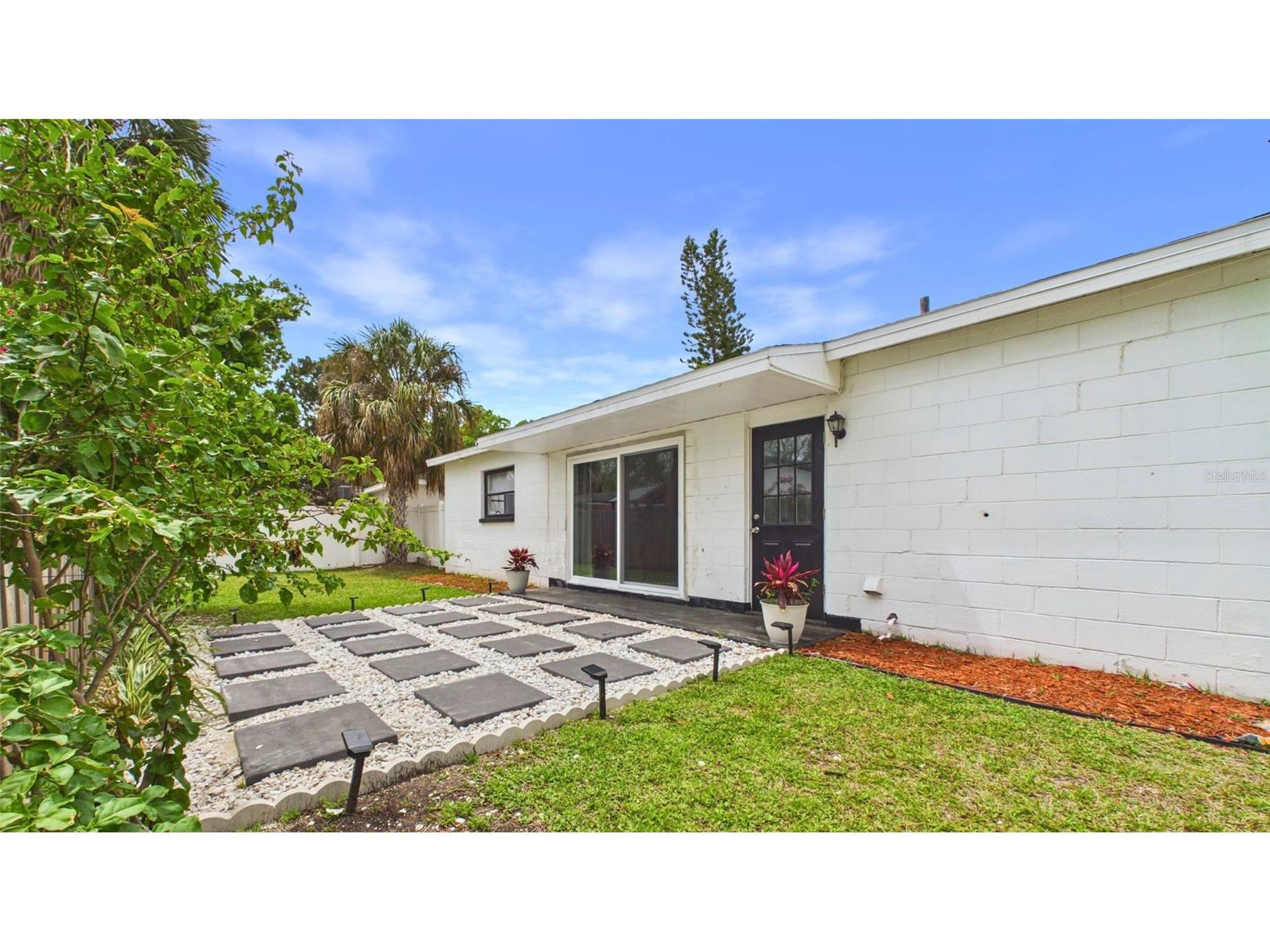 1920 New Hampshire Avenue NE Saint Petersburg FL 33703 TB8491638 image32