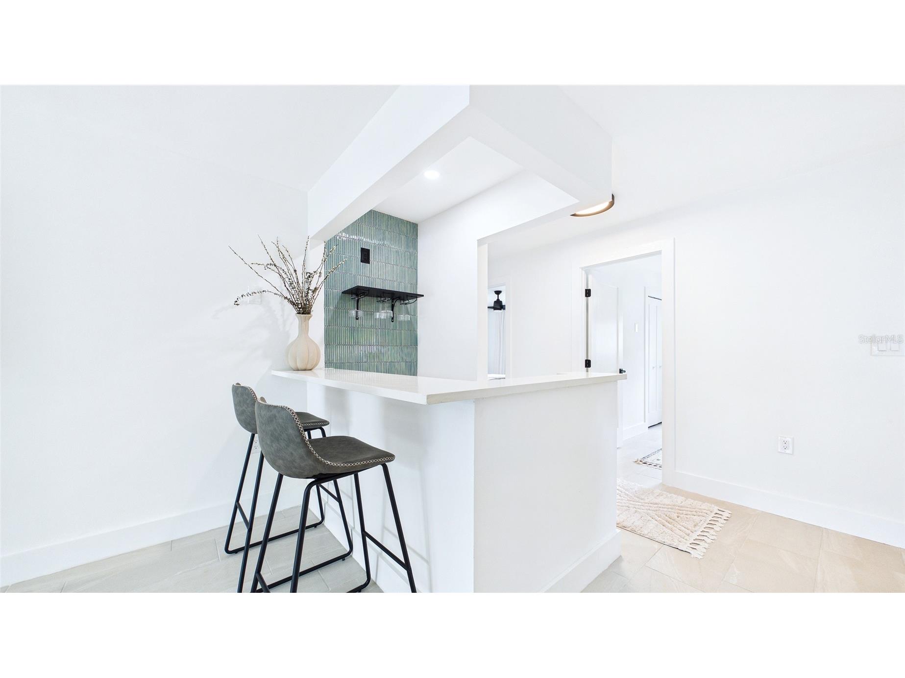 1920 New Hampshire Avenue NE Saint Petersburg FL 33703 TB8491638 image7