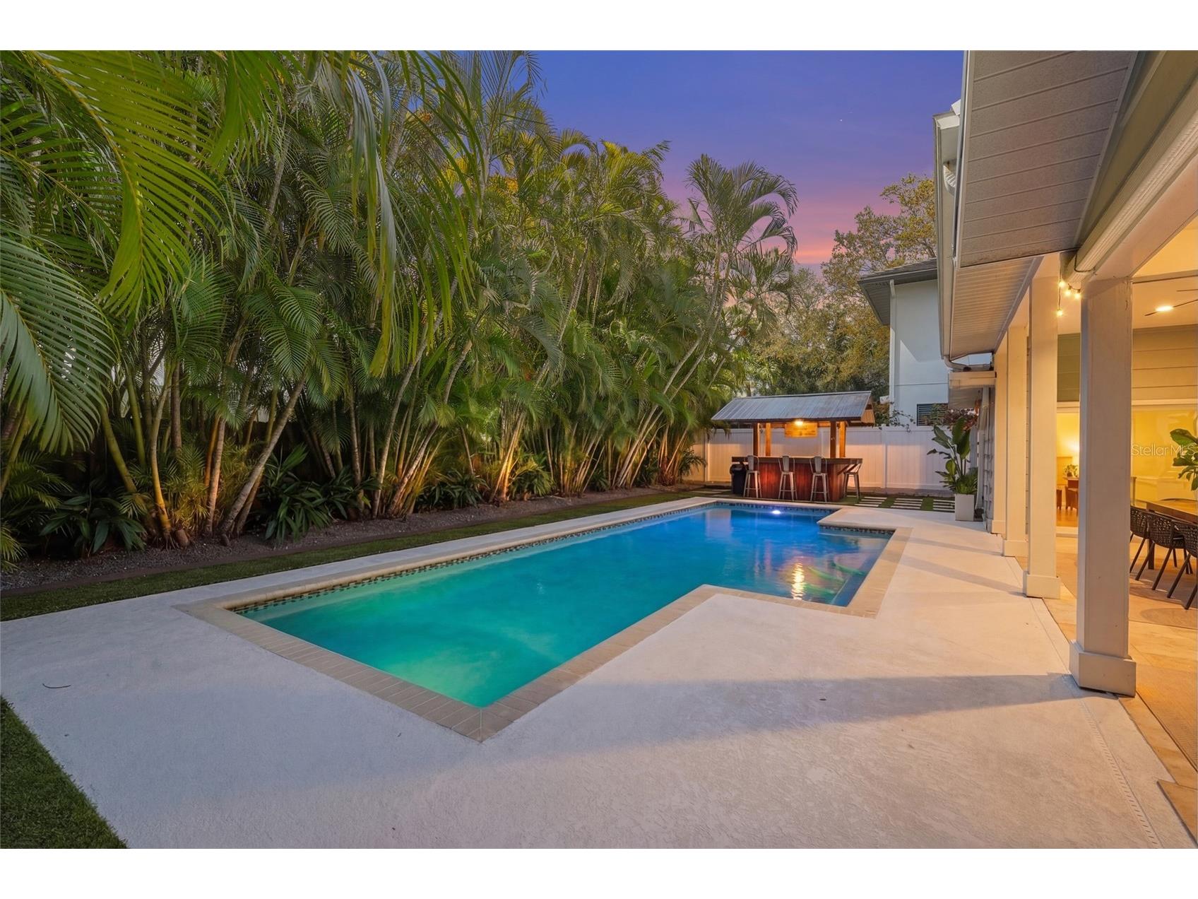 1920 Wisteria Street Sarasota FL 34239 A4683653 image2