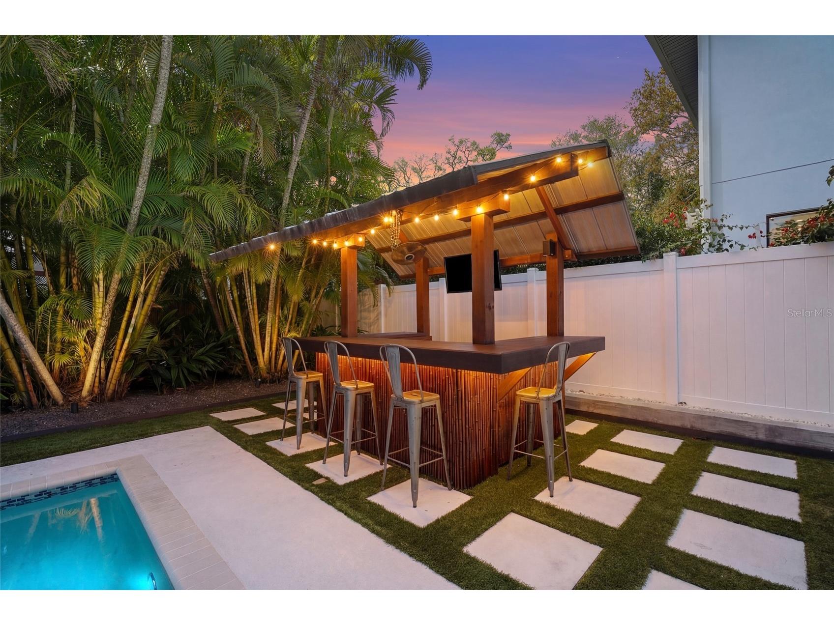 1920 Wisteria Street Sarasota FL 34239 A4683653 image4