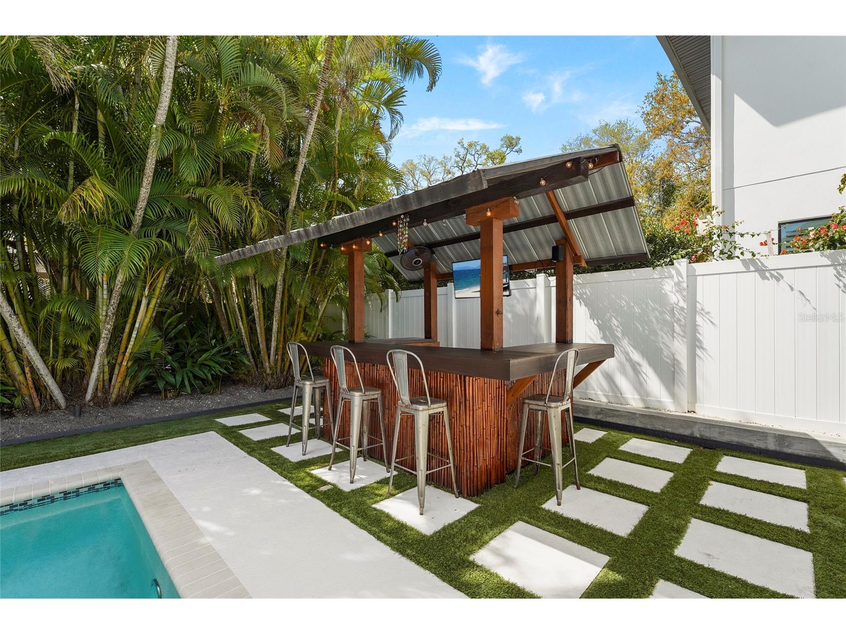 1920 Wisteria Street Sarasota FL 34239 A4683653 image40