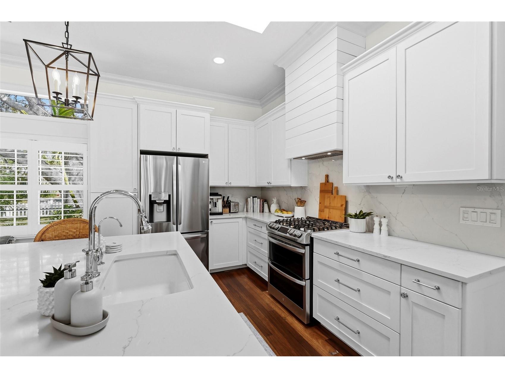 1920 Wisteria Street Sarasota FL 34239 A4683653 image7