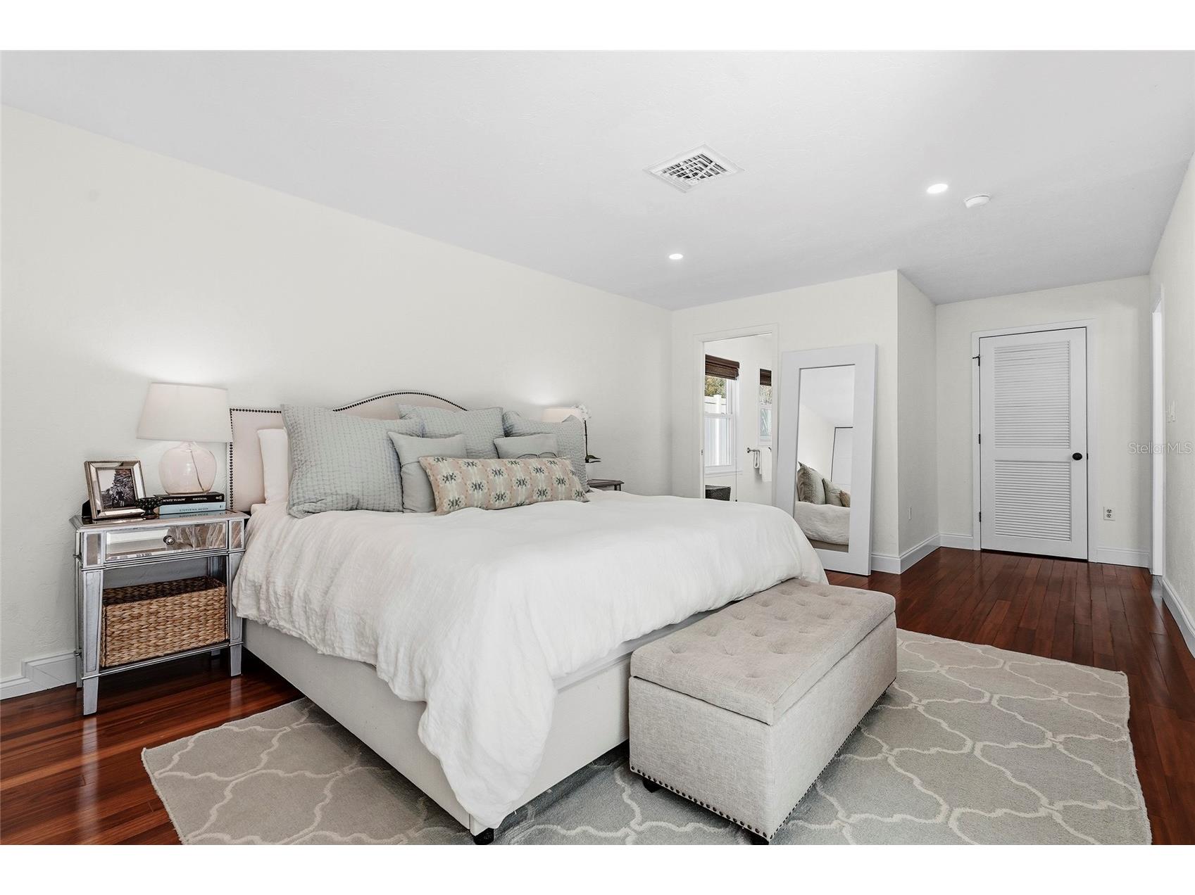 1920 Wisteria Street Sarasota FL 34239 A4683653 image9