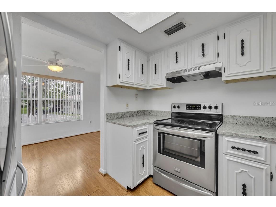 19201 Sandalwood Drive #19201 Wildwood FL 34785 - POND G5101556 image18