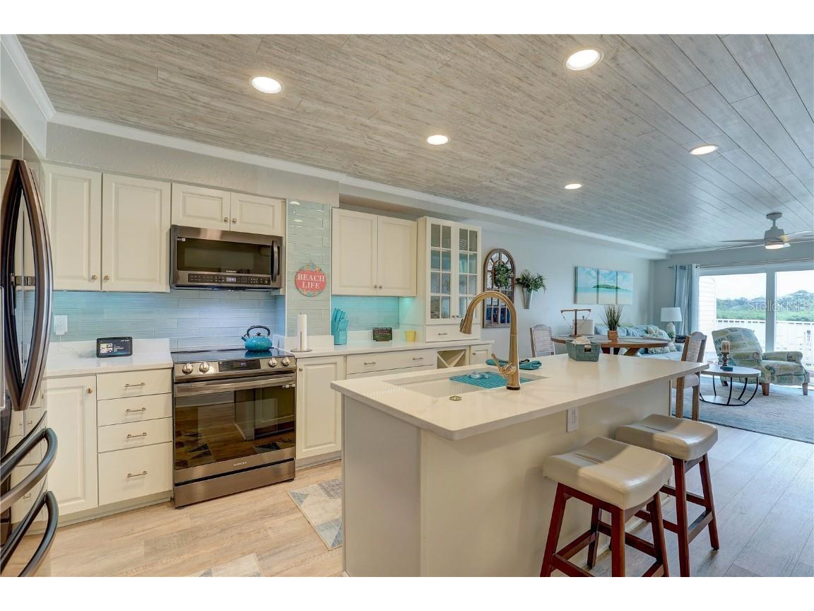 19201 Vista Lane #D7 Indian Shores FL 33785 TB8412246 image10