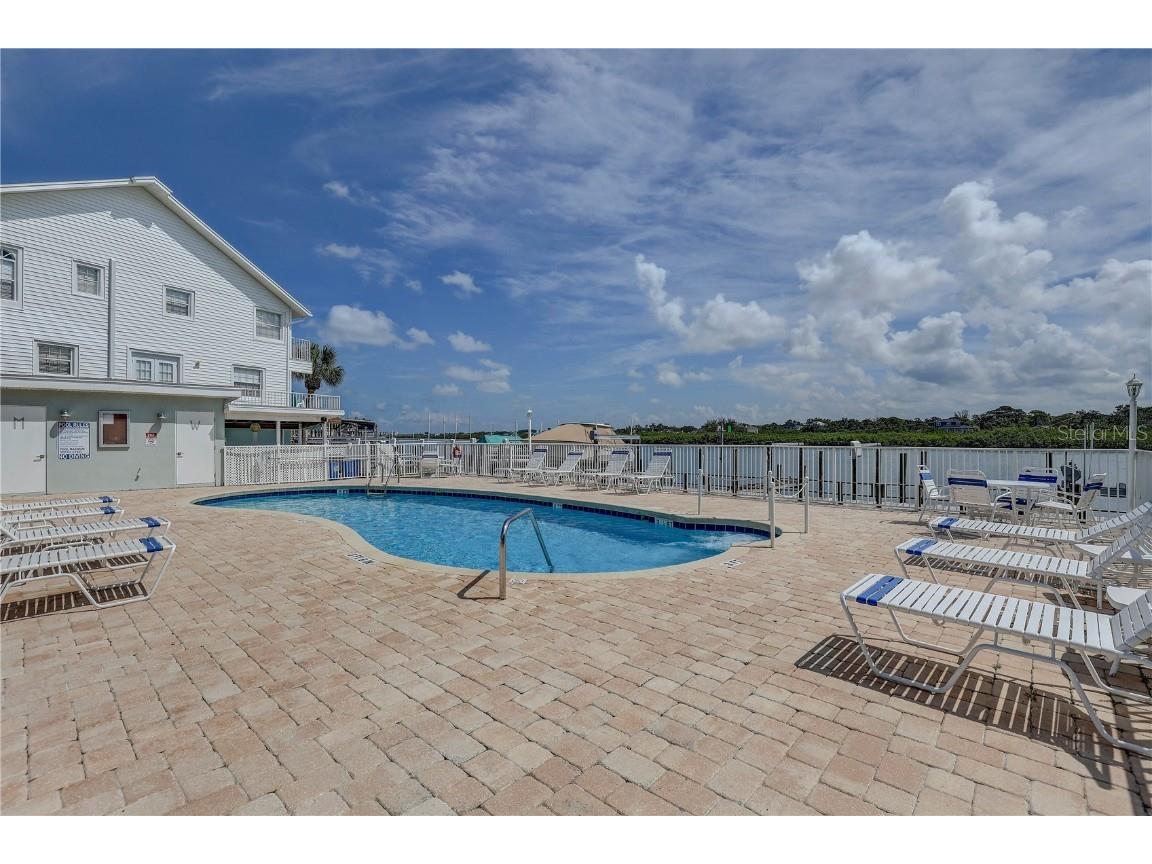 19201 Vista Lane #D7 Indian Shores FL 33785 TB8412246 image3