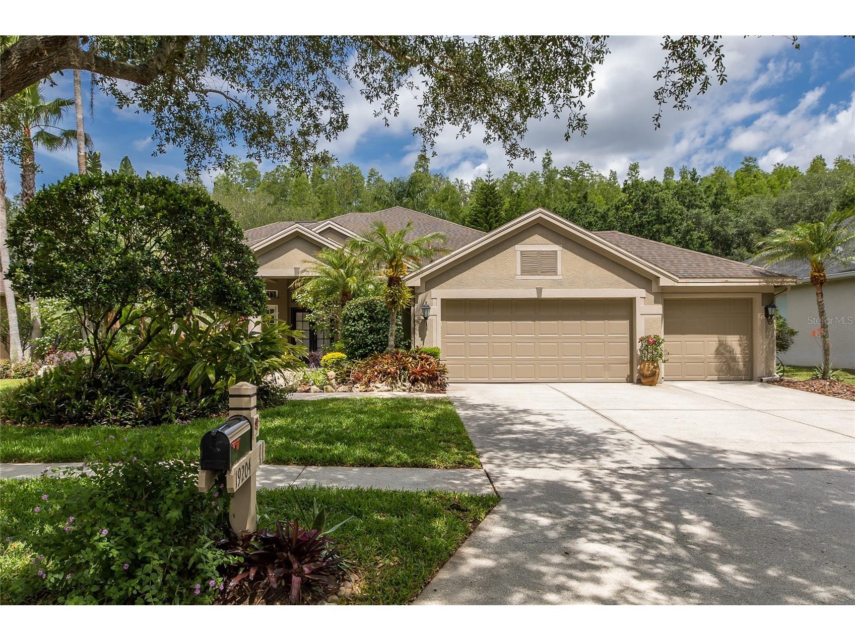 19204 Pristine Place Lutz FL 33558 TB8507690 image1