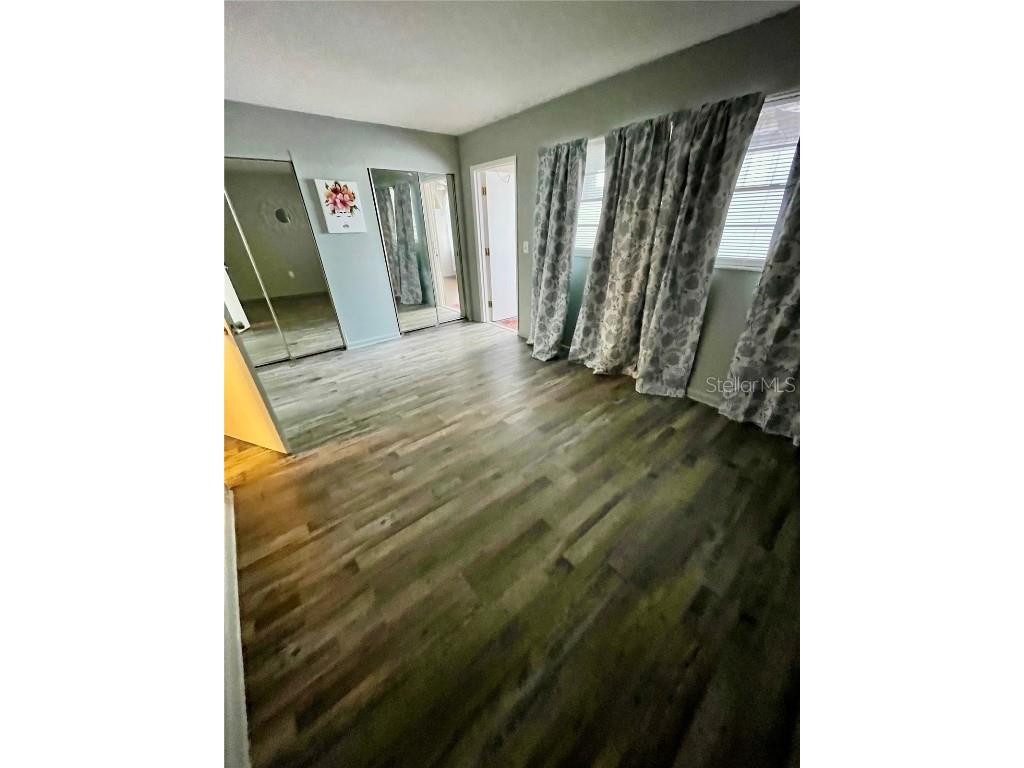 1921 58th Avenue N #11 Saint Petersburg FL 33714 TB8391287 image8