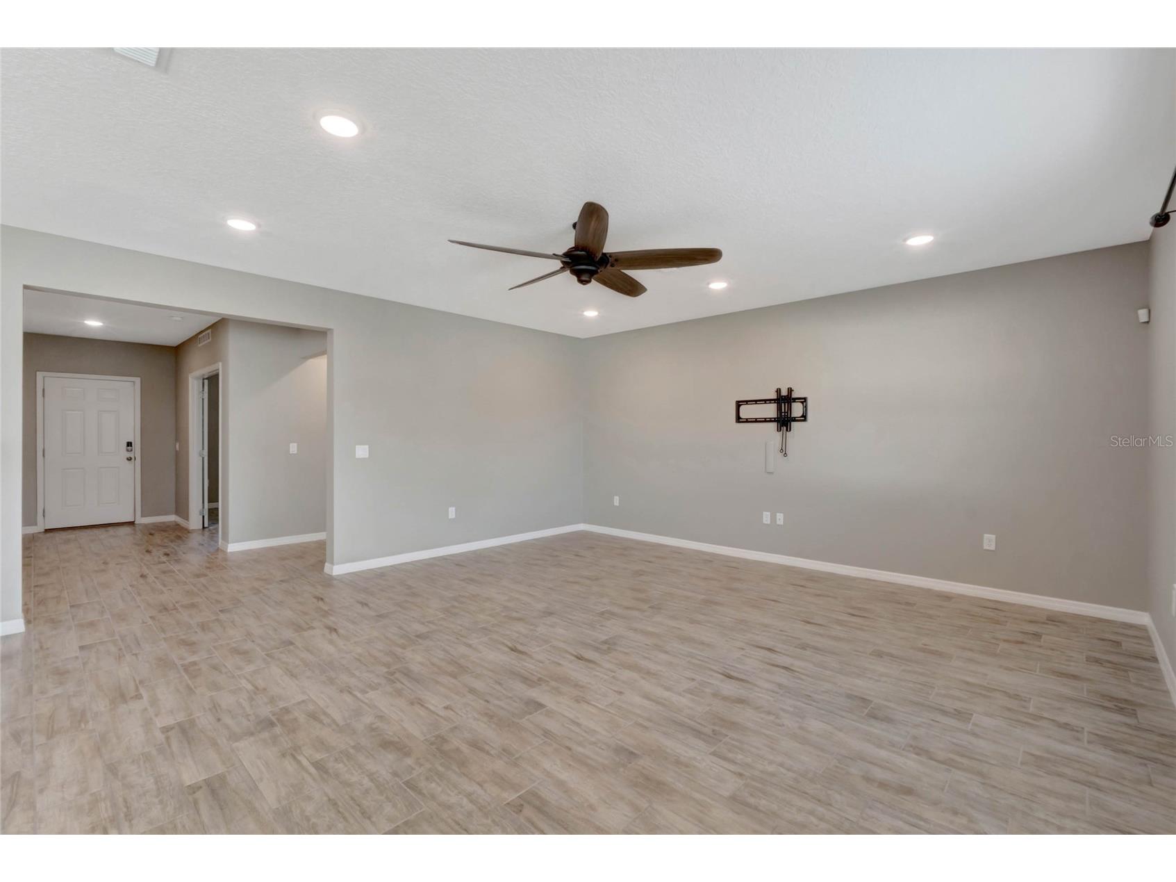 1921 Bell Creek Loop Fruitland Park FL 34731 G5106282 image4